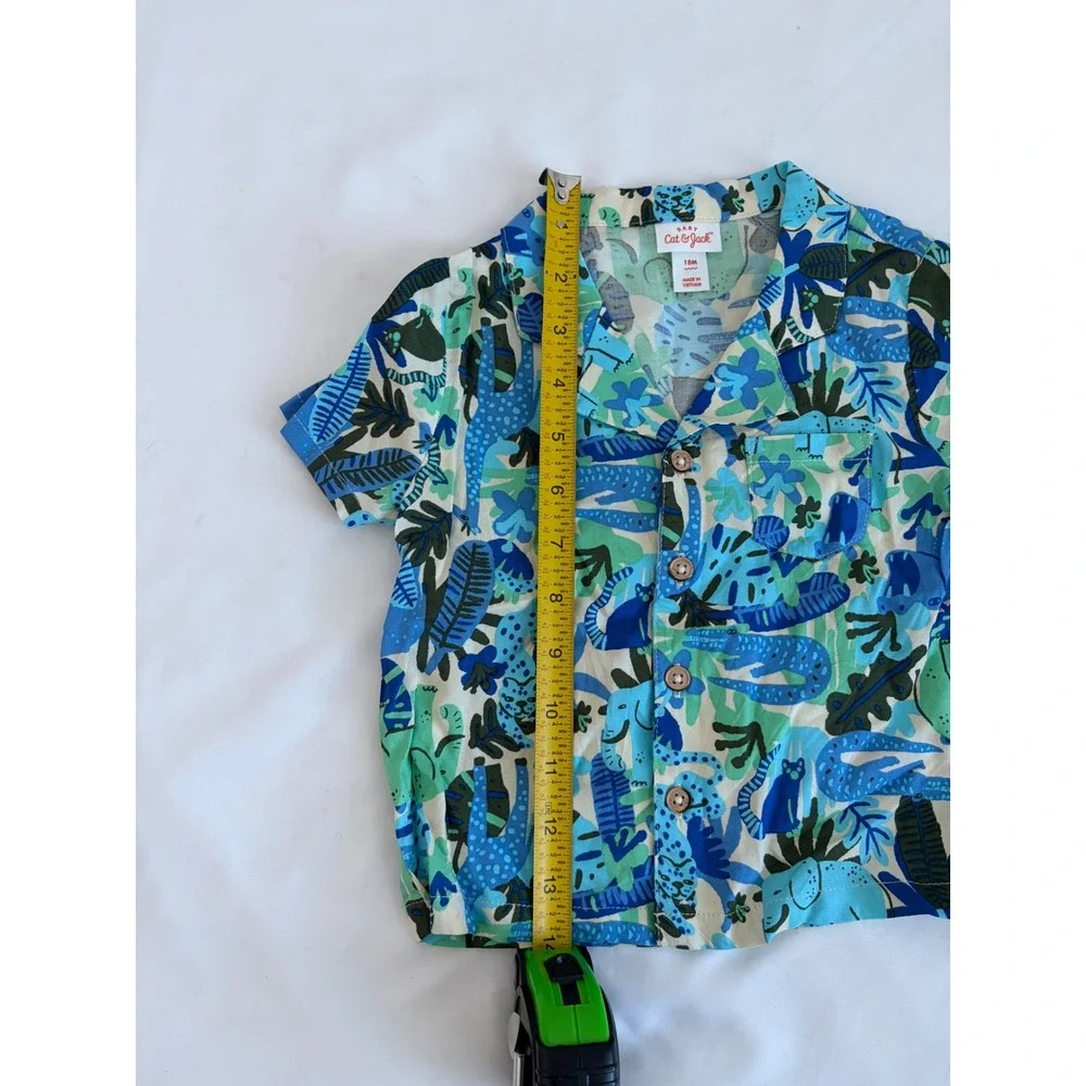 Cat & Jack Baby Boy 18M Blue Green Jungle Animal Shirt and Shorts Matching Set